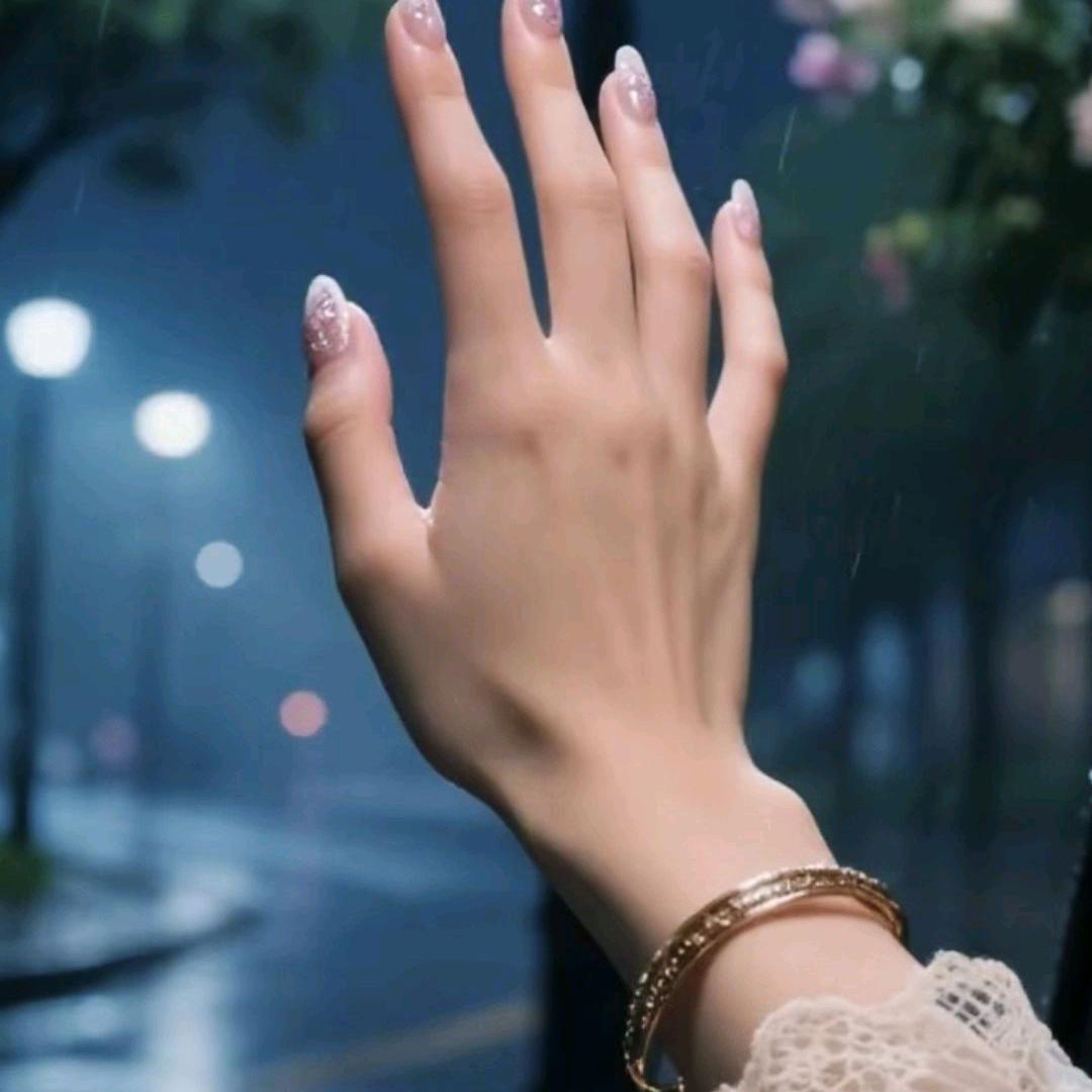 我是诗诗呀🍷🍷