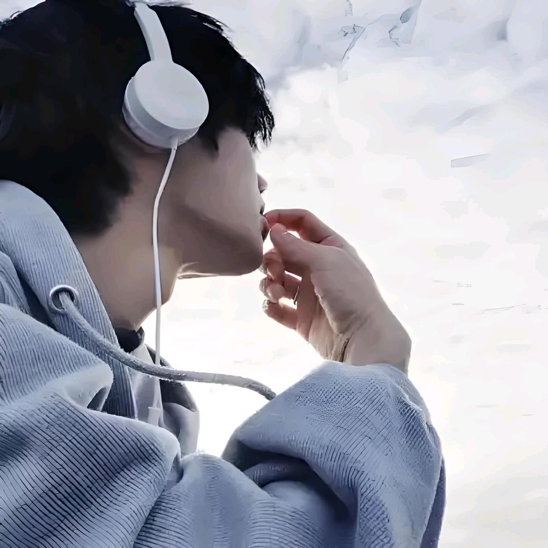 玻璃窗上的雨