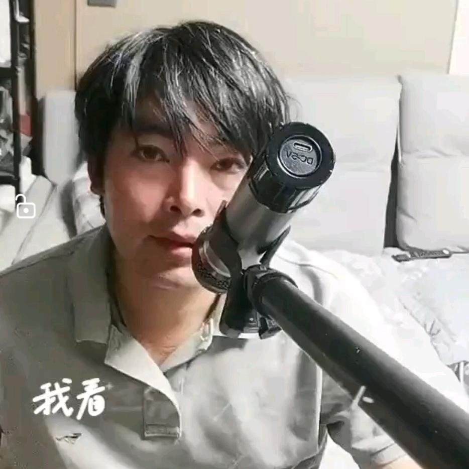 @康锅（多一度热爱）