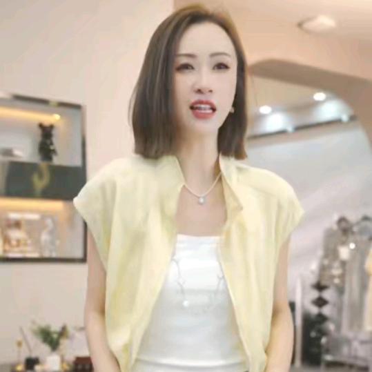 时尚穿搭👑熙薇sivi