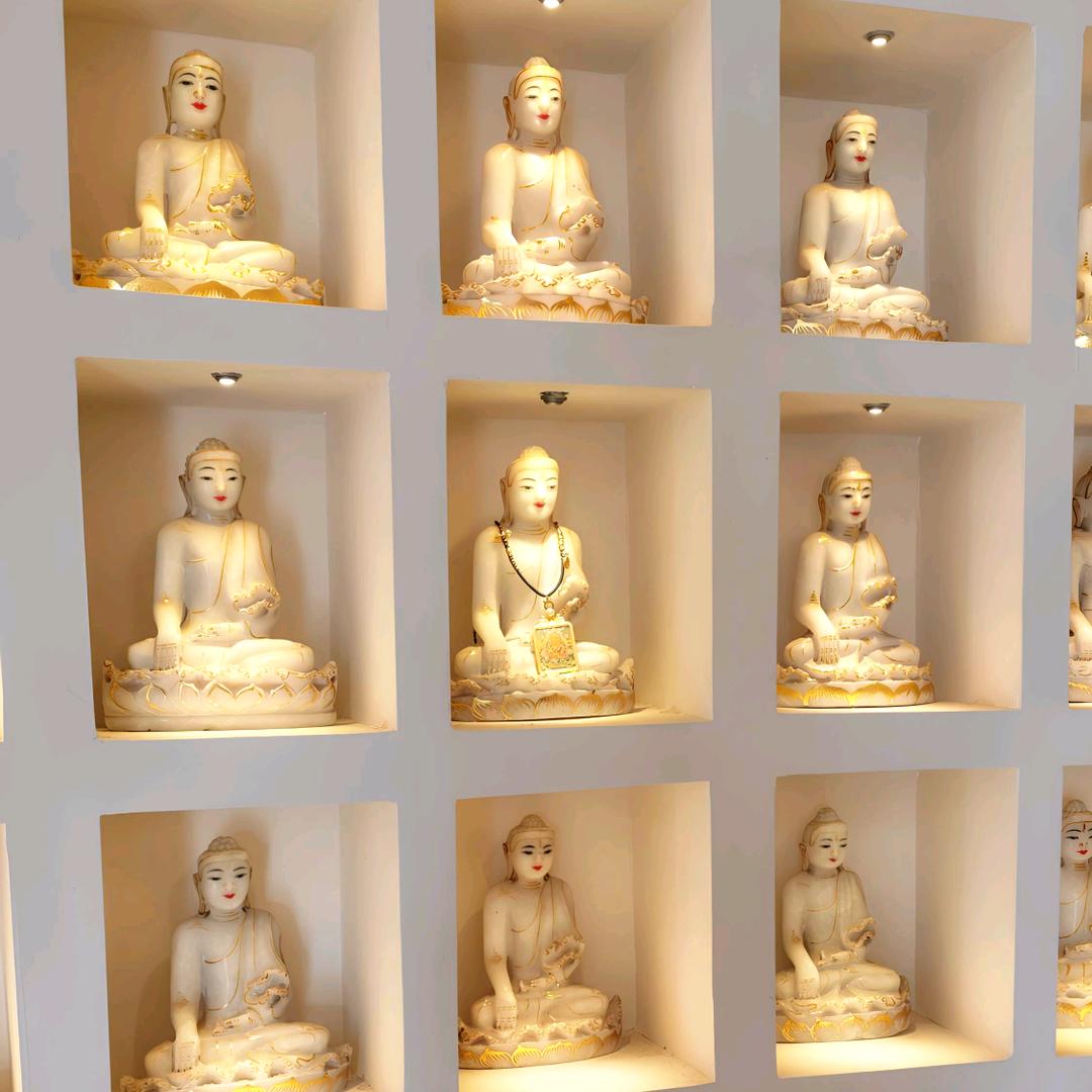 隆金·手绘小唐卡