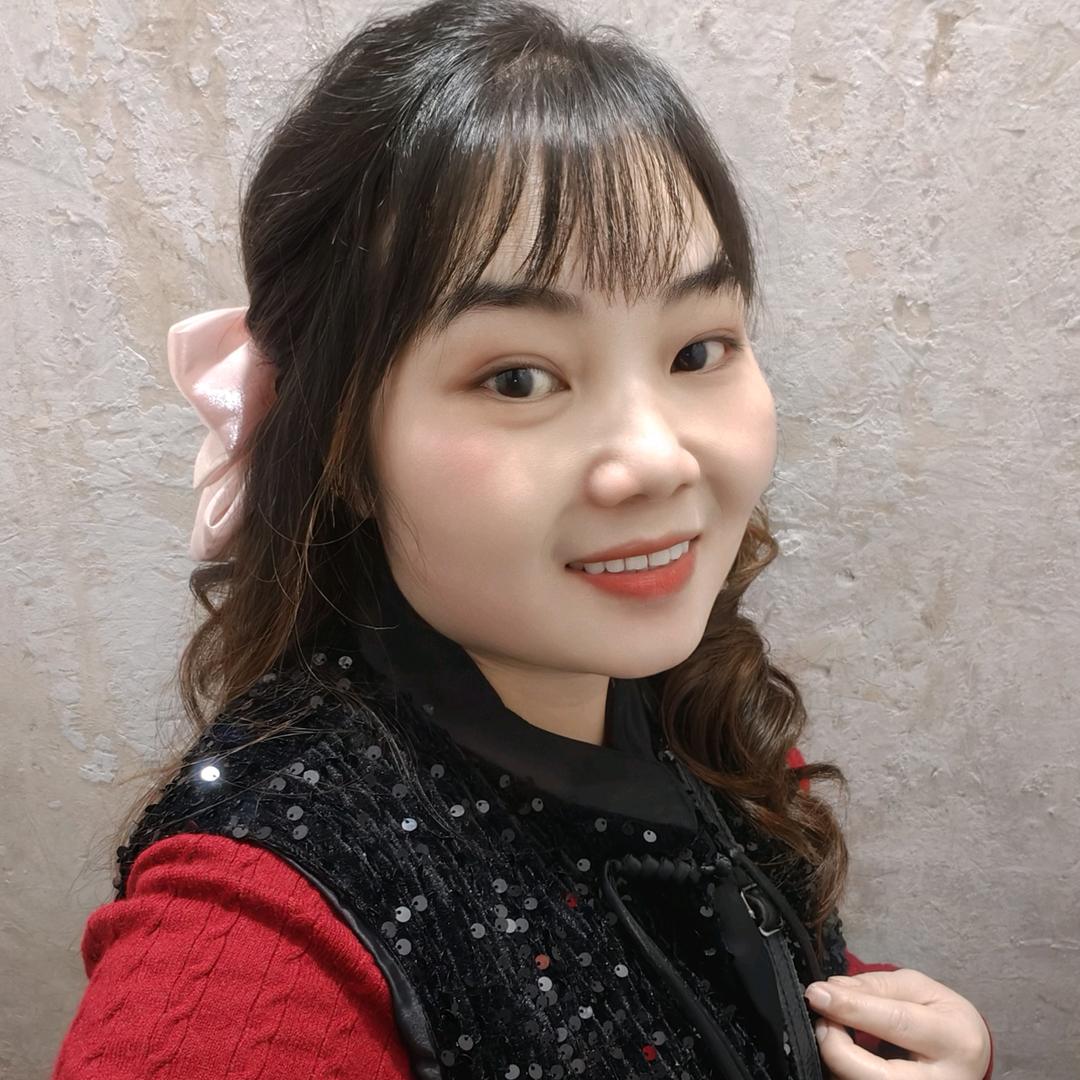 嘛氏云跨越国际，Ma Thi Van