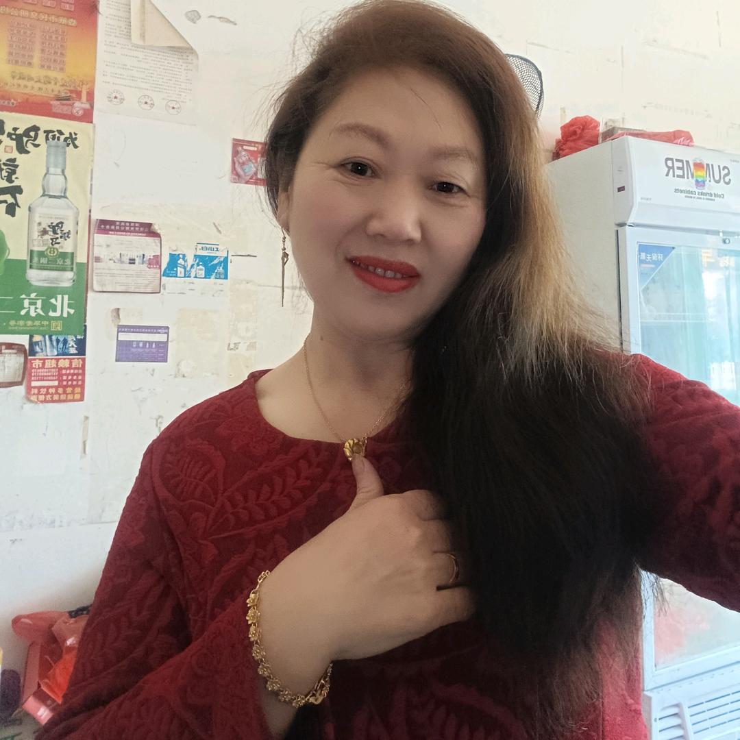 丽姐，上午九点左右开播，欢迎家人来直播间