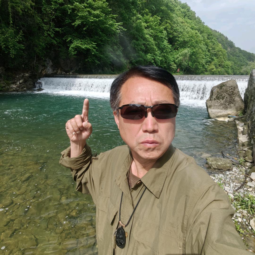 珑琥流浪地球（自驾）