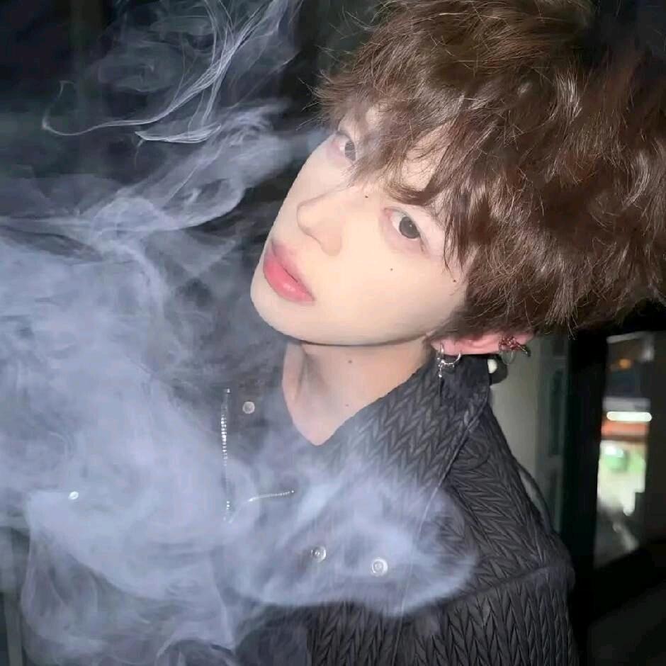 LAWFY.（来一杯）