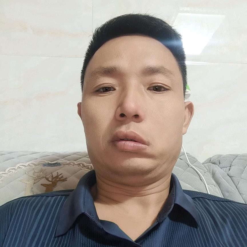 龙哥。