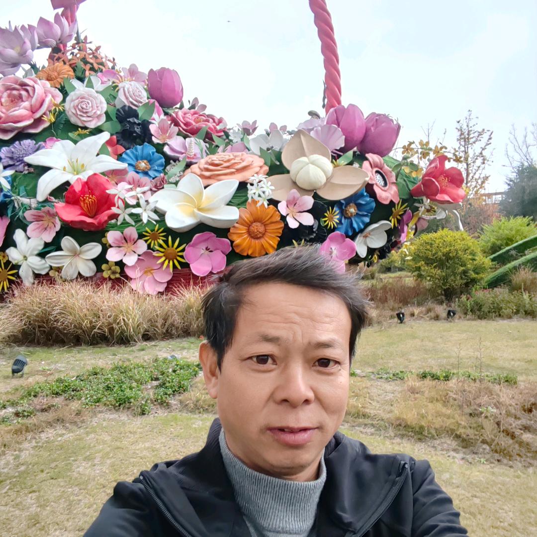 陈飞哥单身人在外流浪🐔🐔