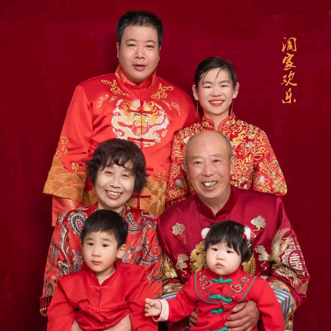80小军丨电商自媒体中心