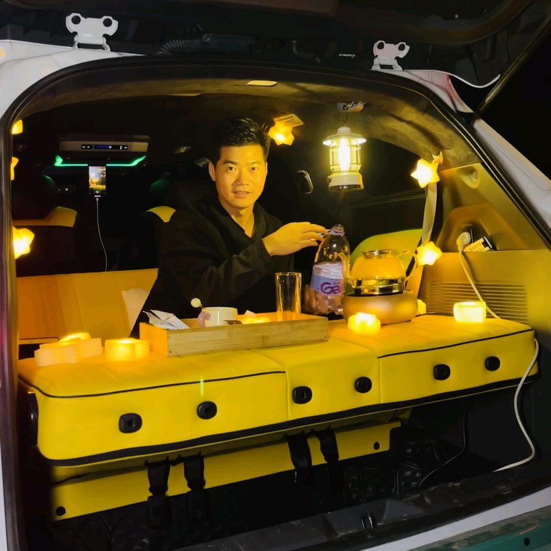 塔尖电动三折叠沙发床