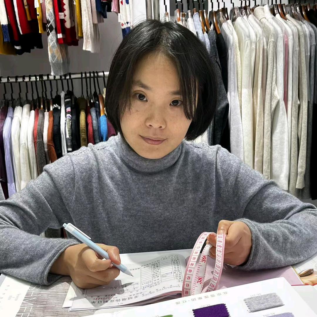 广汉雪莲羊绒小唐