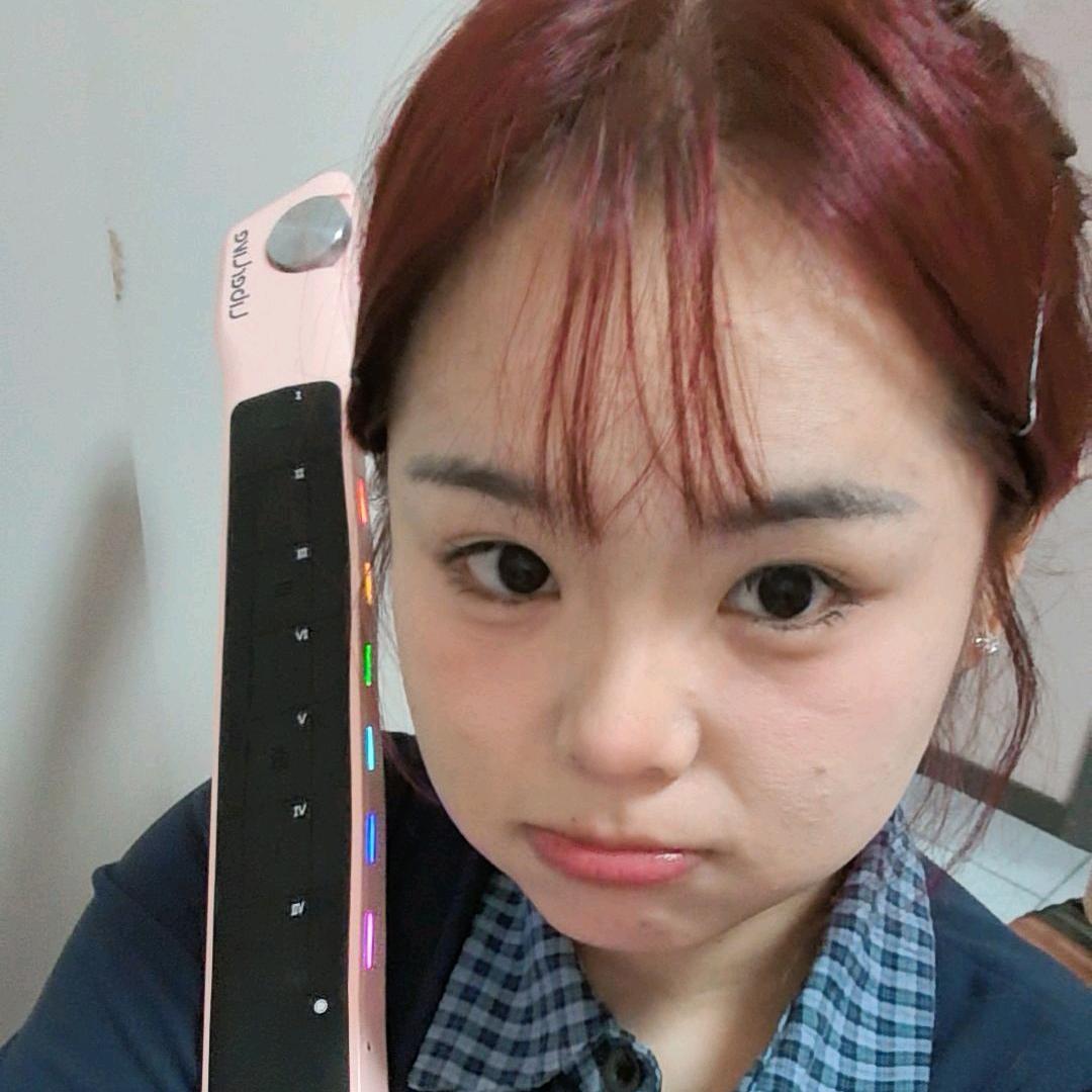 金子.