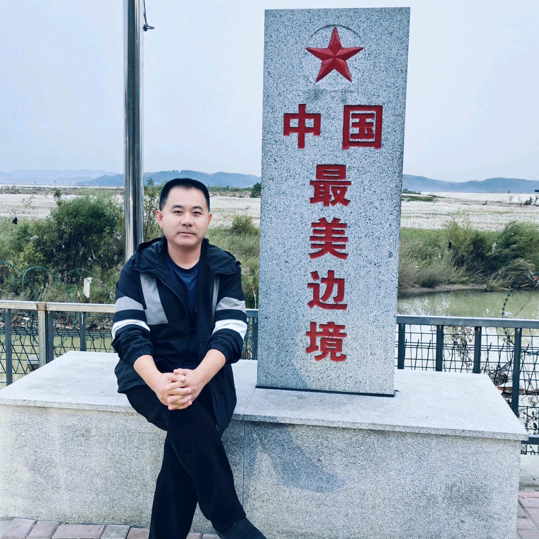 丹东旅游包车吉哥