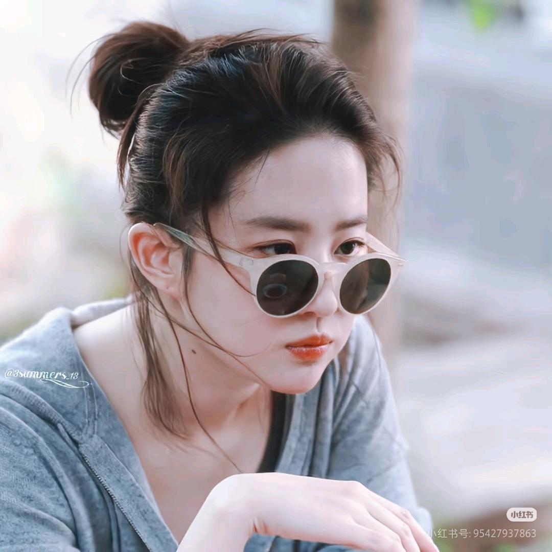 贪玩的6