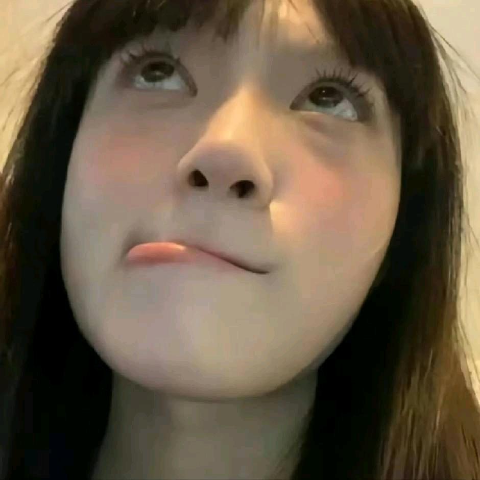 茜茜.