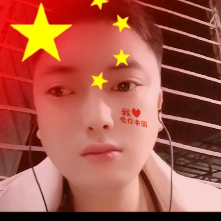 李佳龙