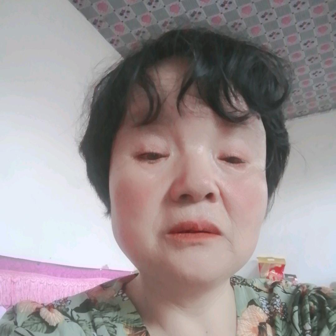粉霞