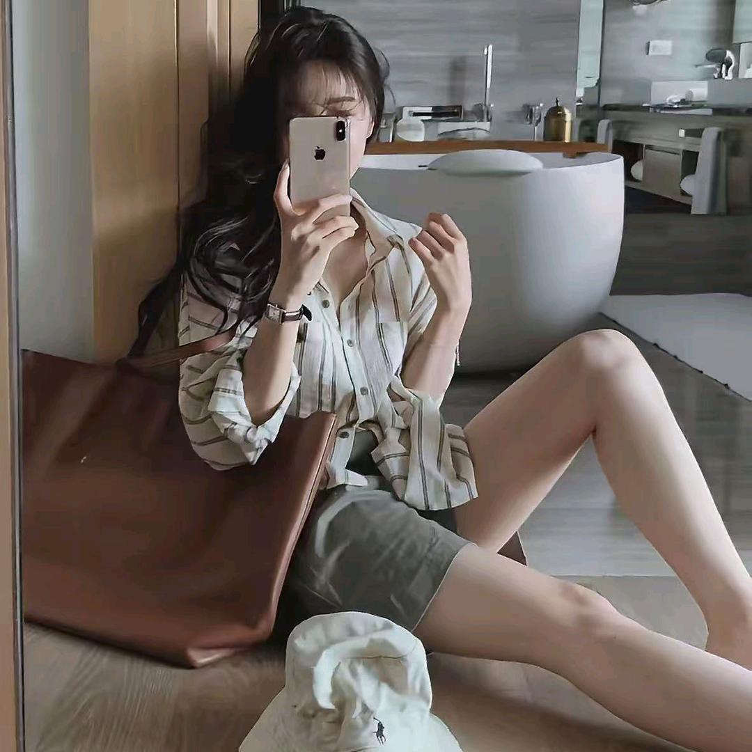 百变女装工作室