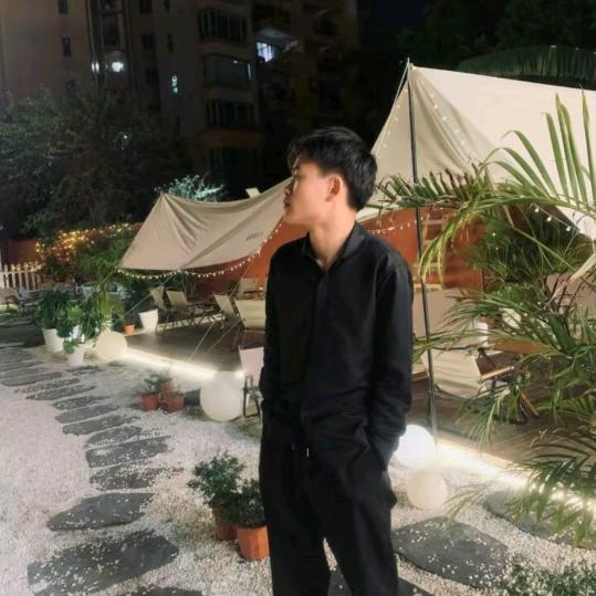 🐷小彤
