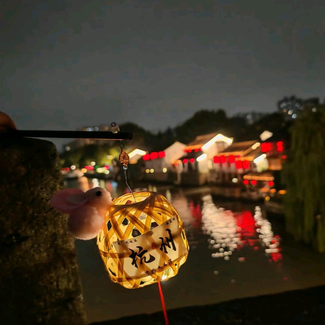 普陀山导游小赵