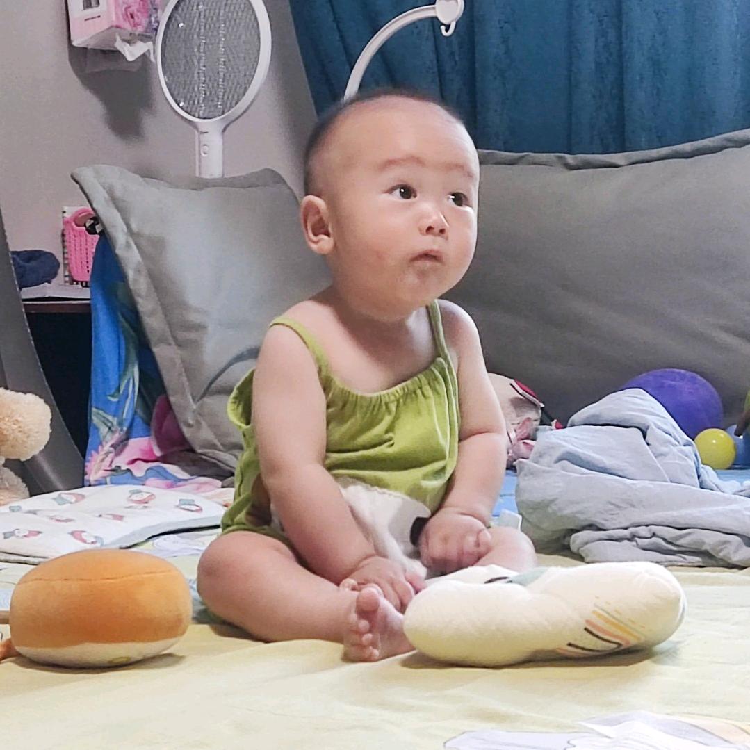 陈忱小盆友