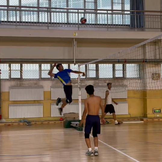 (ง •̀_•́)ง