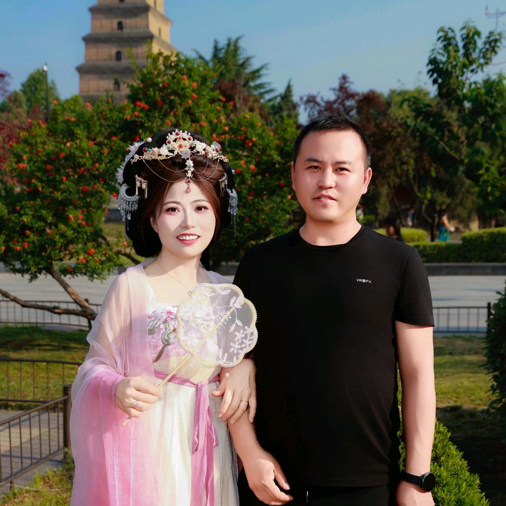 罖亽