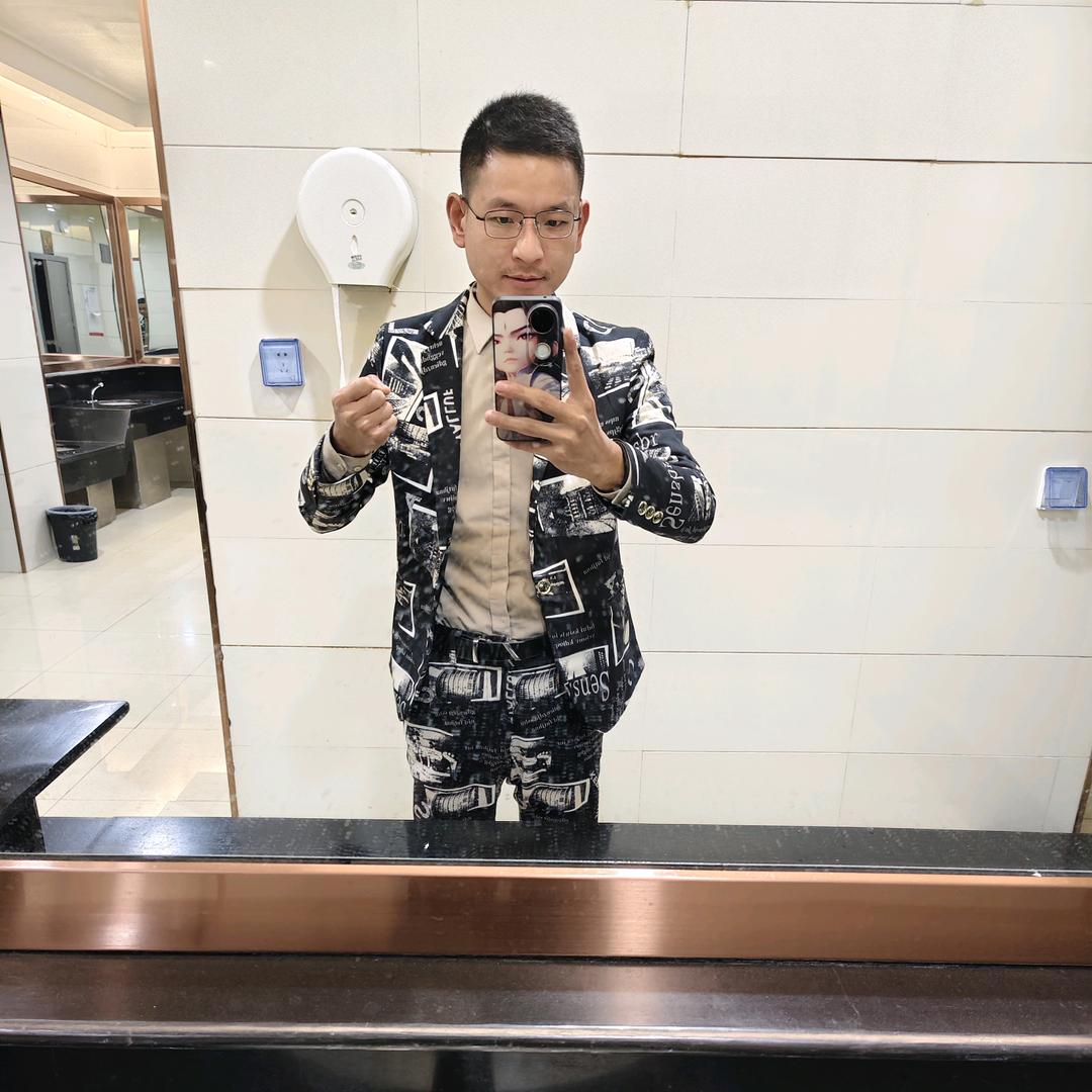 扎西猎鹰荒野-啊伟