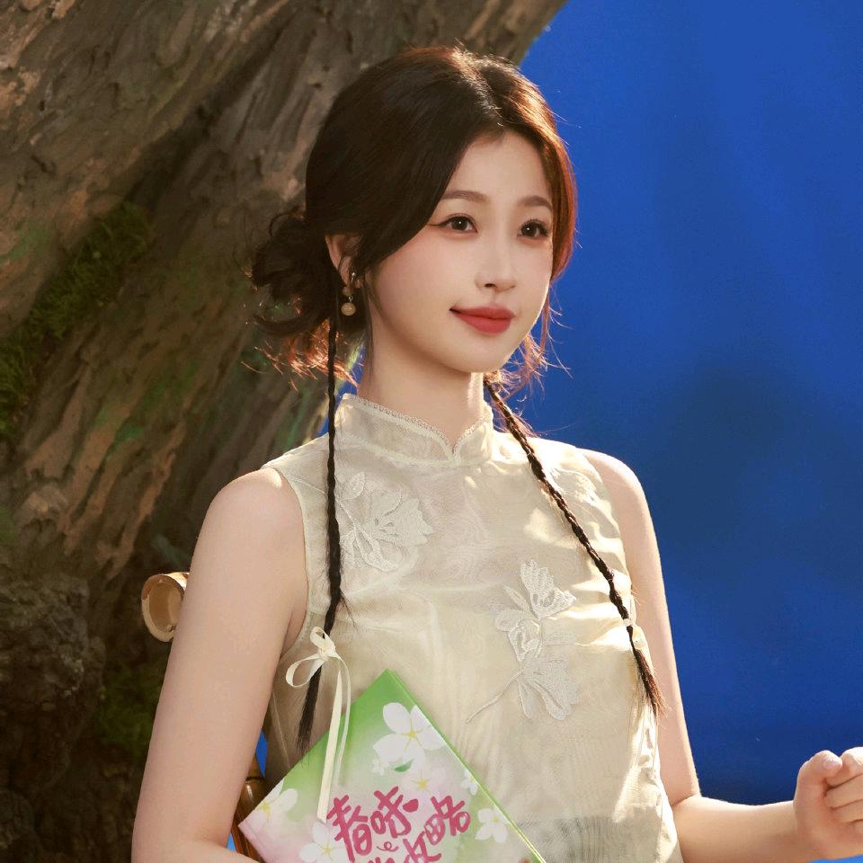 是鱼头欣欣i