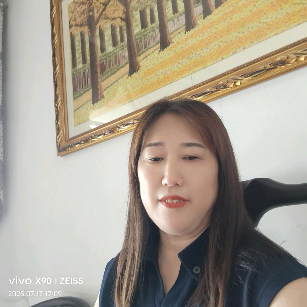 突击队长余丽萍