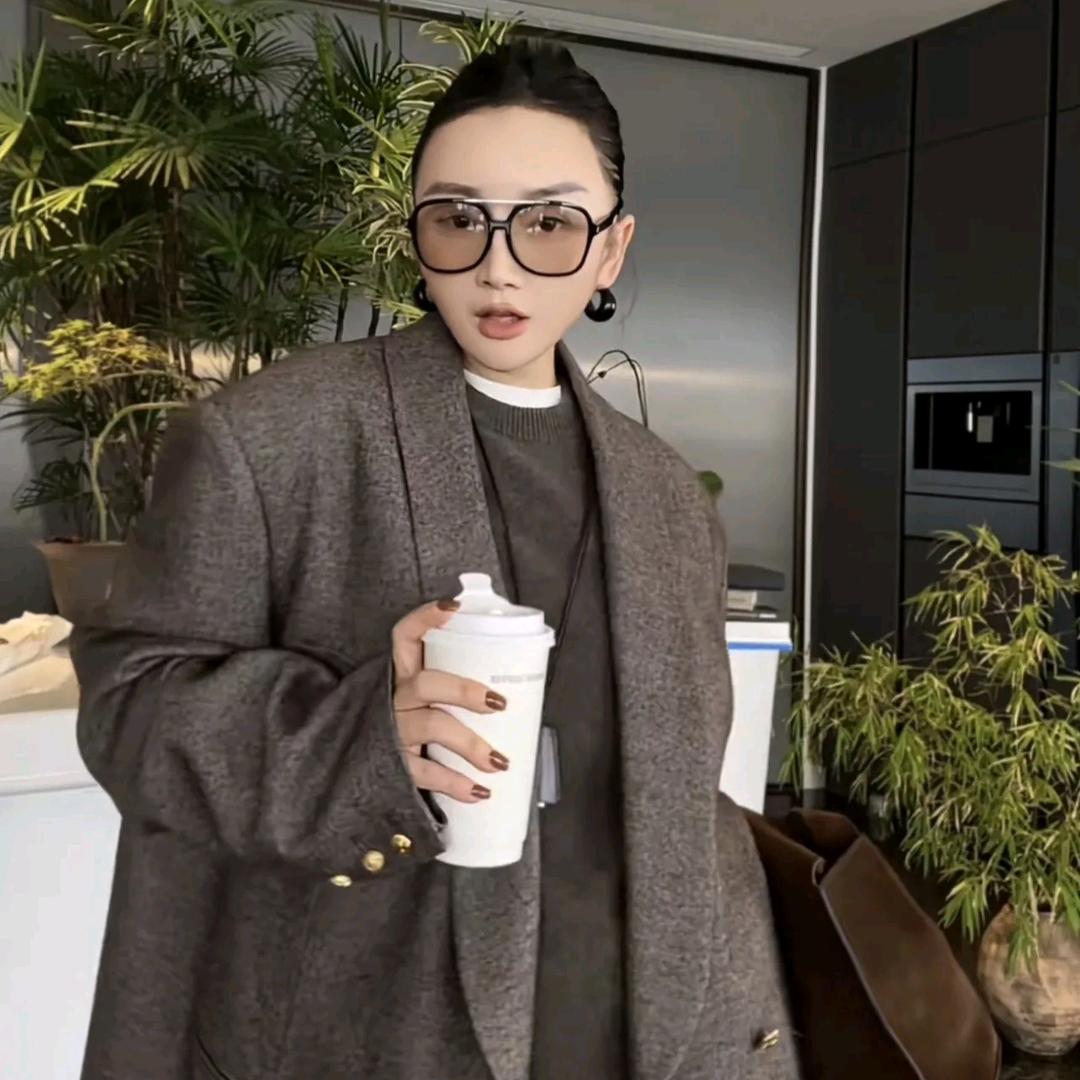 洛哥（时髦穿搭）