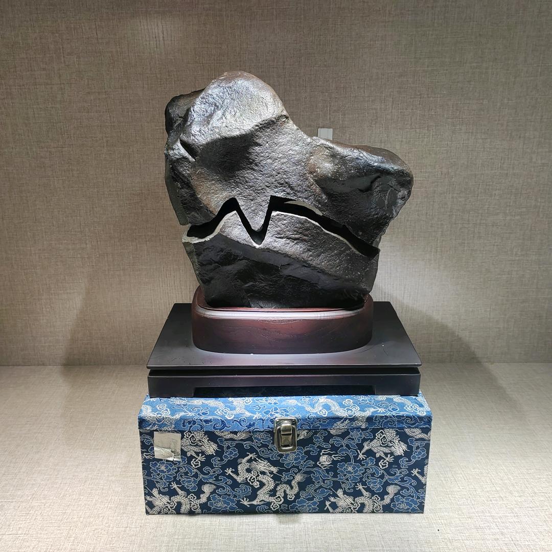 石缘《小方》