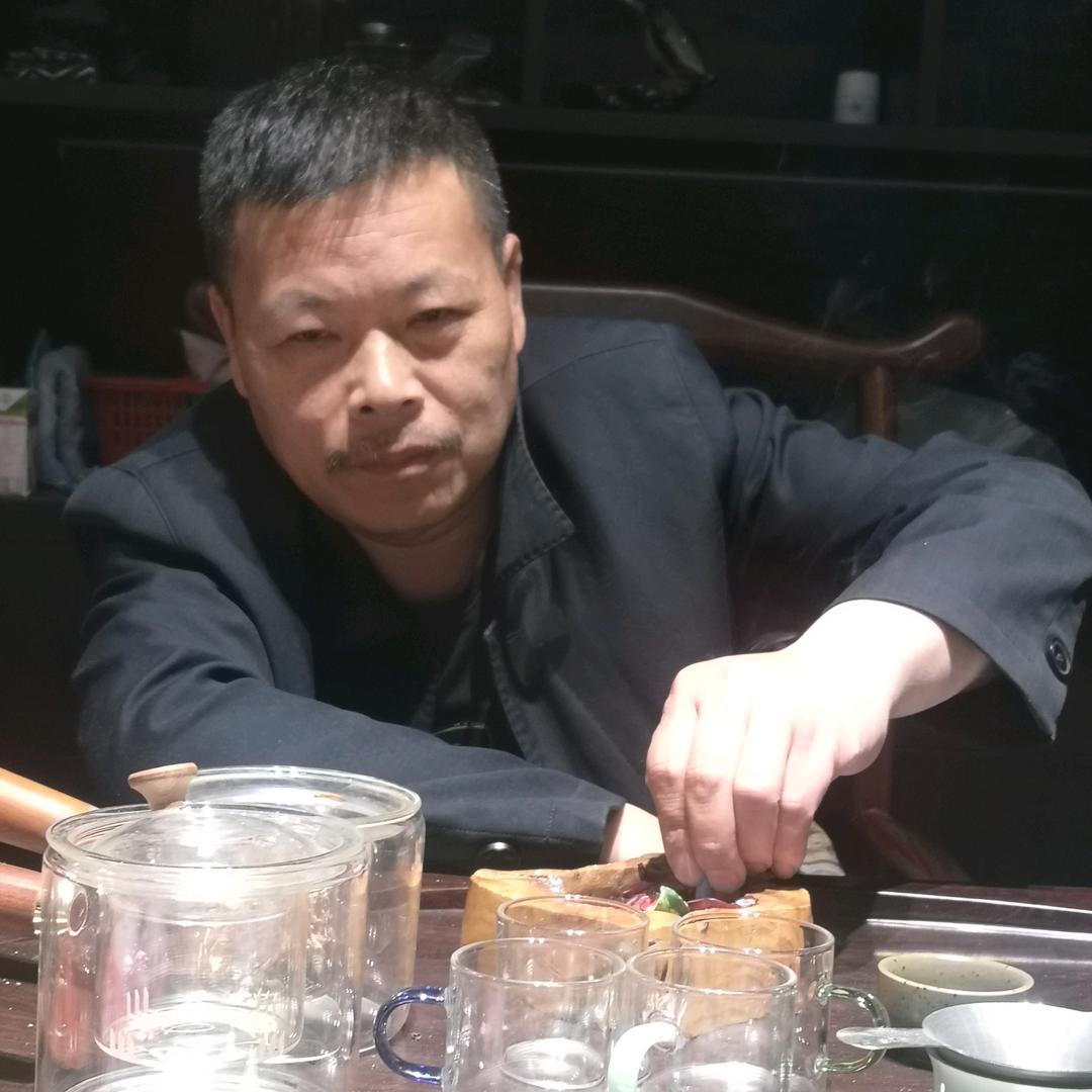 大海，，