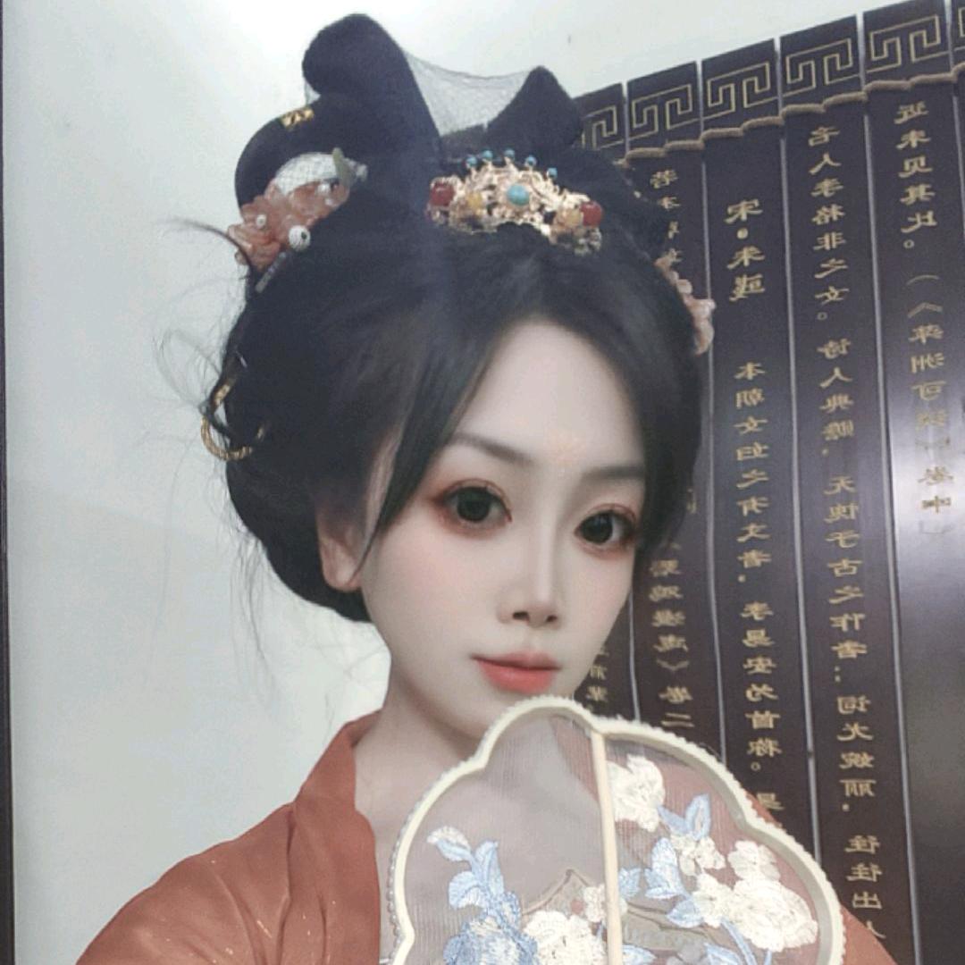 菜菜丸子Latin dancer