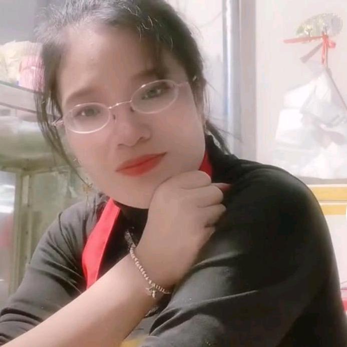 开心小妹（好物在橱窗）