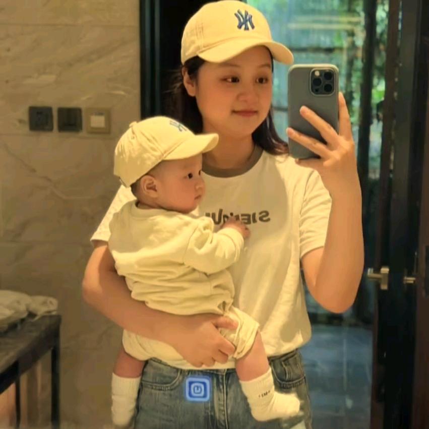 玫瑰🌹莉娜