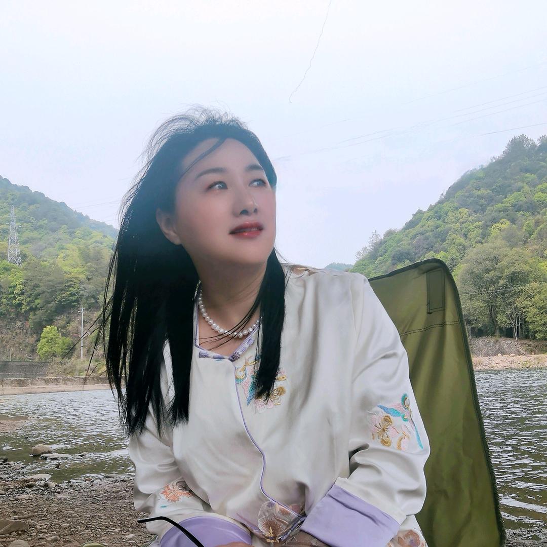 杨芋子