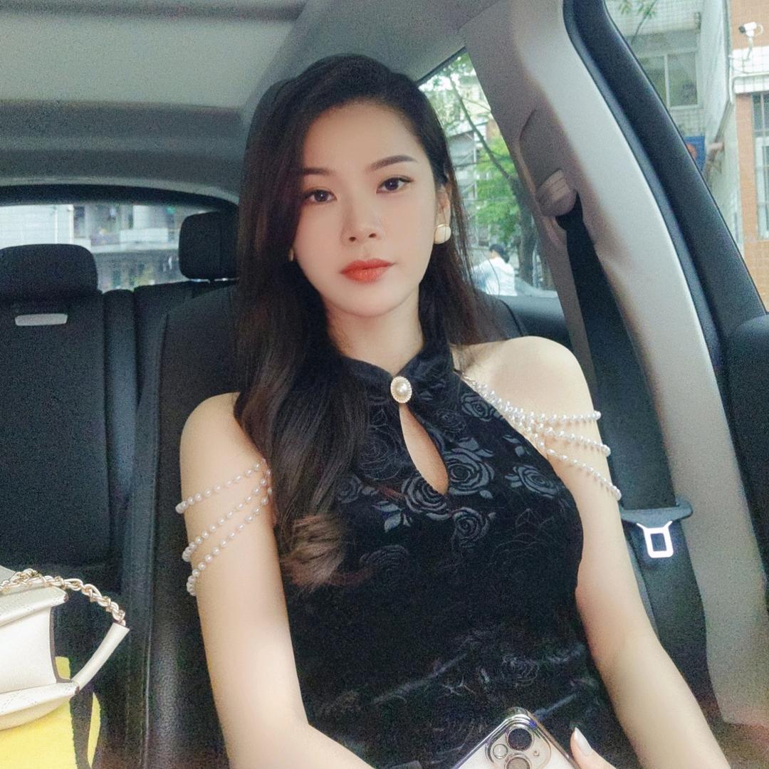 轻w美，纹绣，祛斑，美甲，美睫