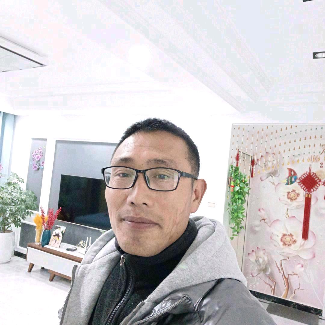 徐州眼镜哥地暖找平