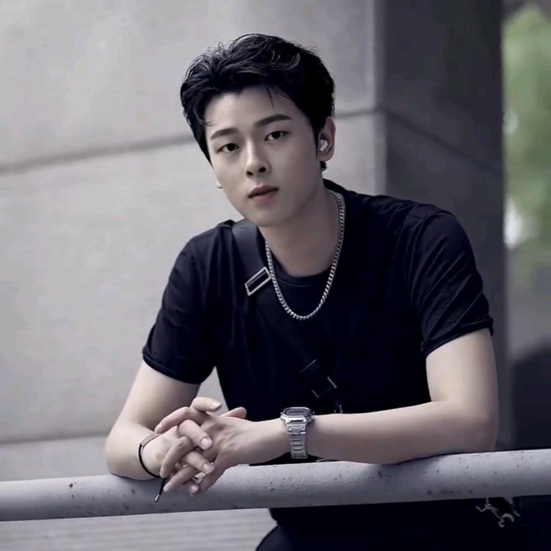 🚬 ા꒰ঌ俗子👣爱财