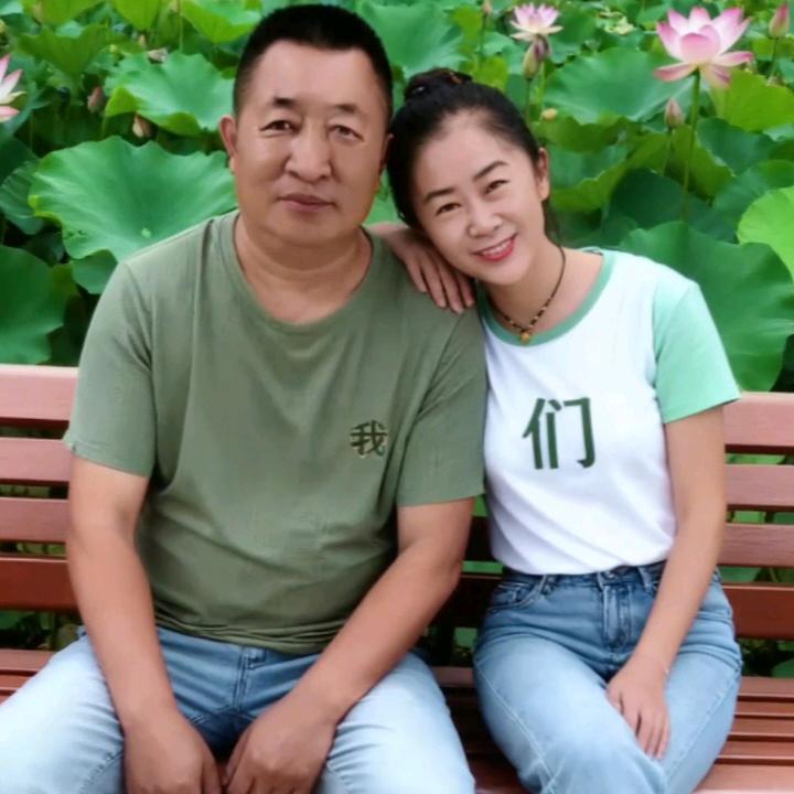 小傣妹，小仆少