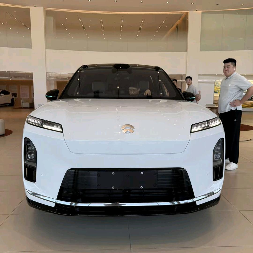 蔚来销售界的天花板小杨