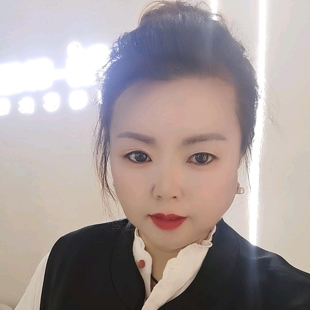 卖菲尼艺术涂料的青姐