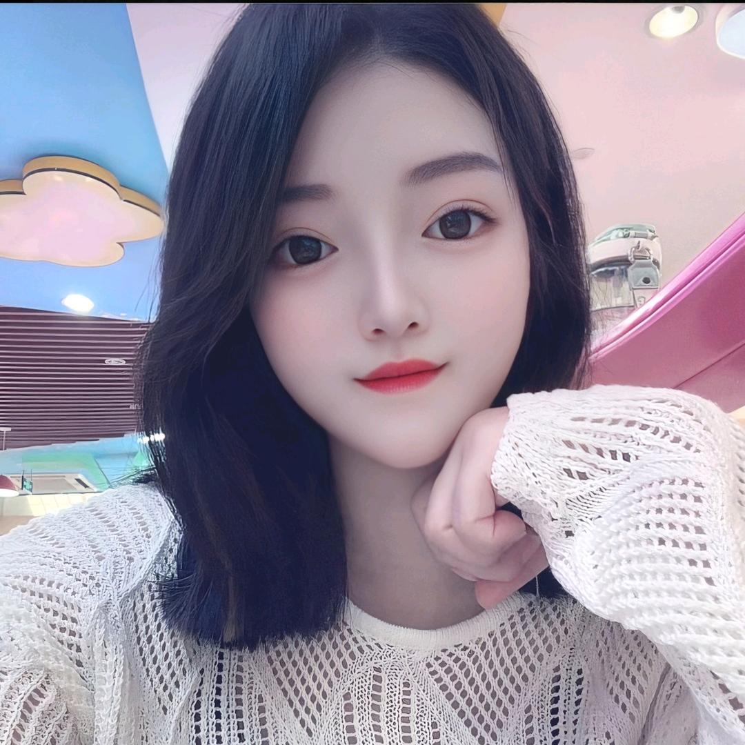 小小🐰.