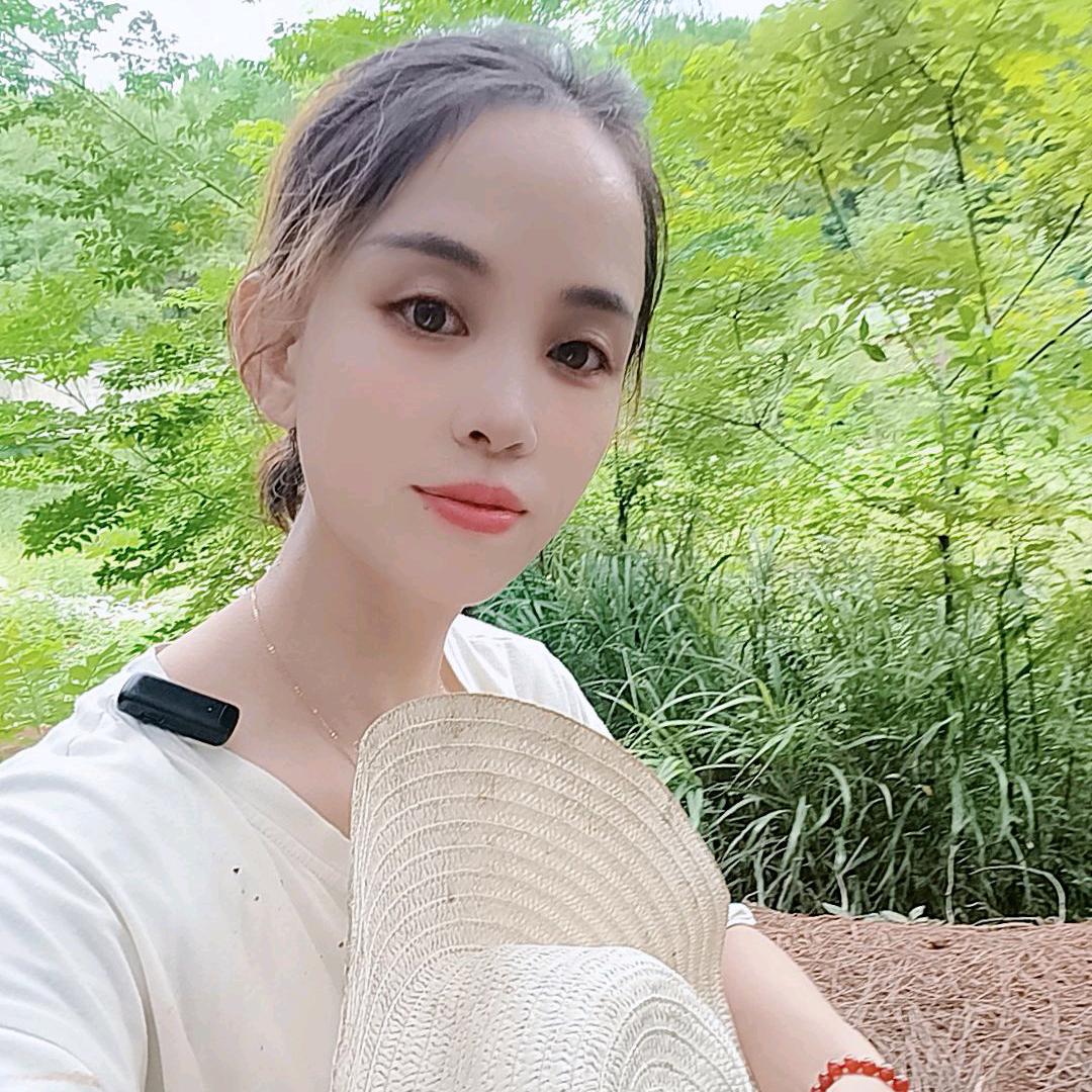 香香:服饰