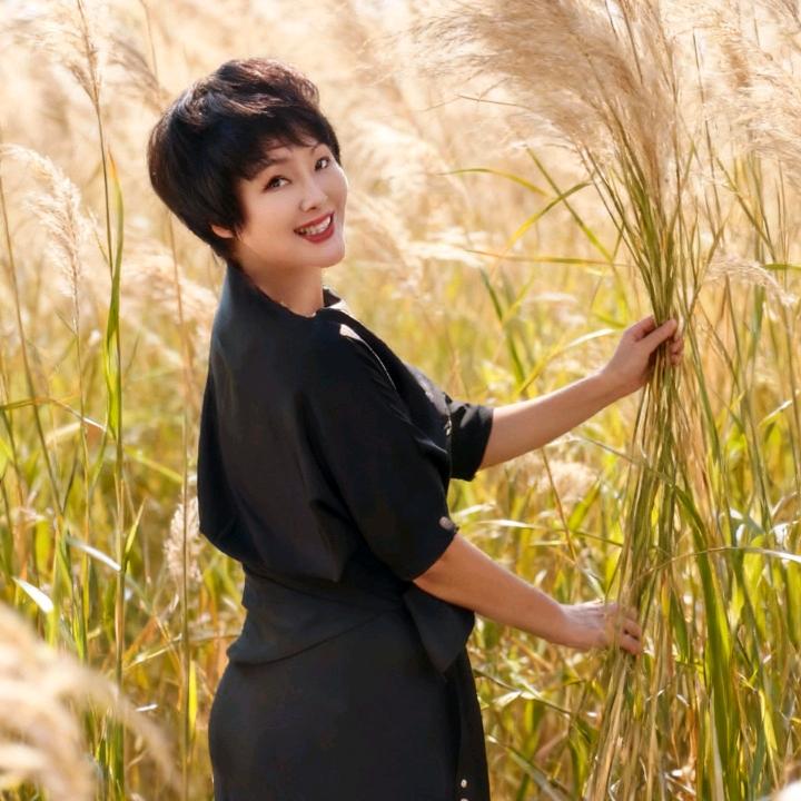 天蝎女♀