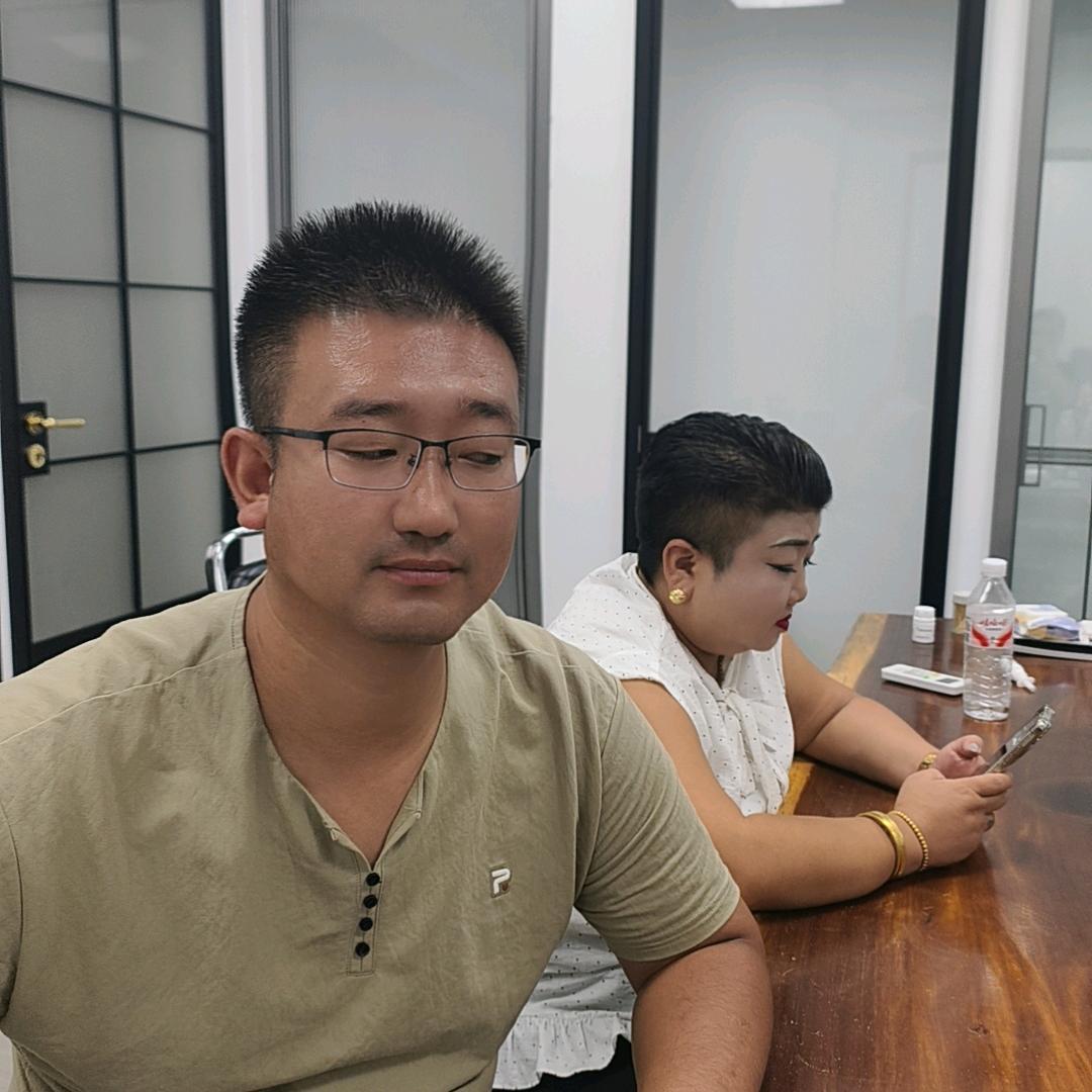 做门窗的李文杨