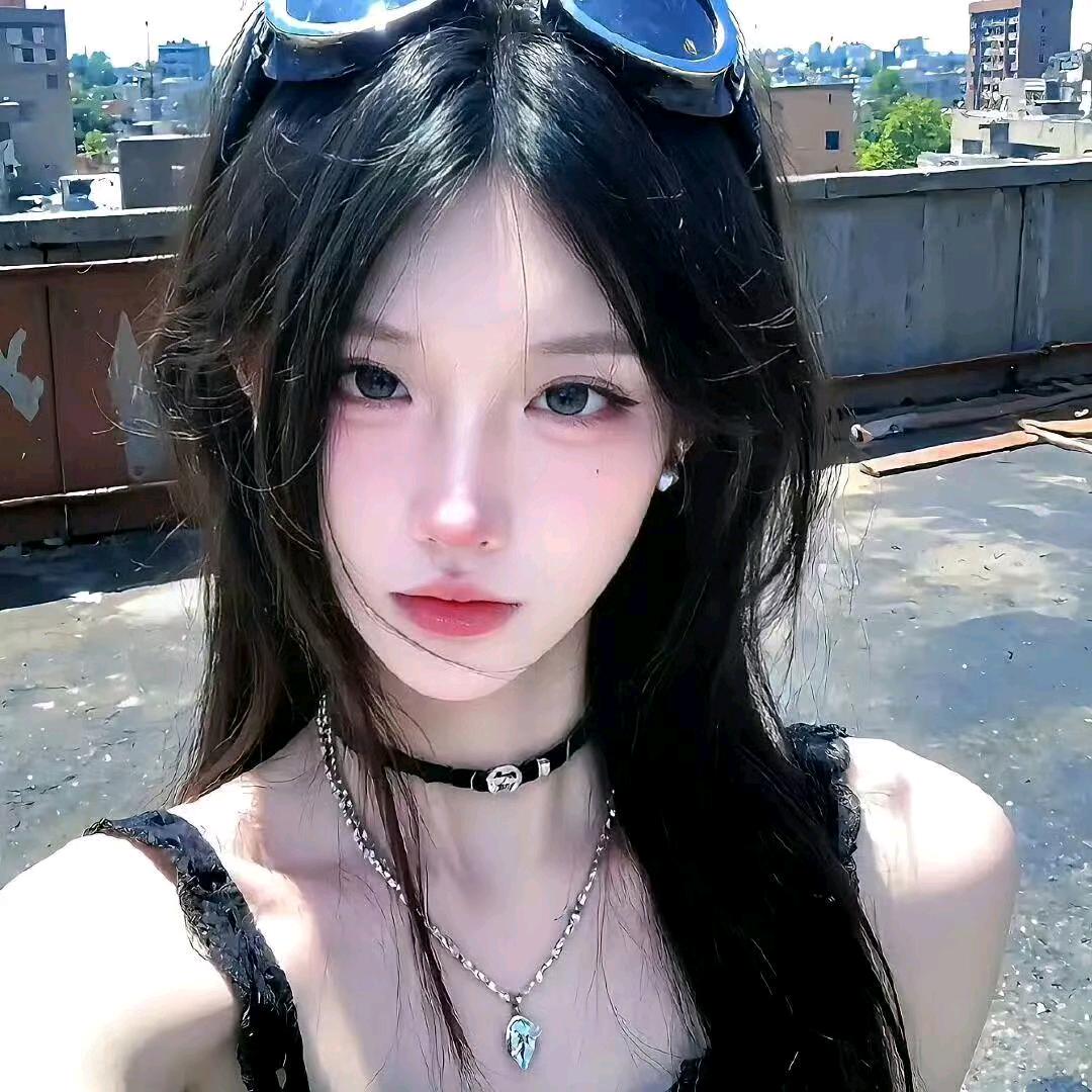 丸子喜欢吃🍓