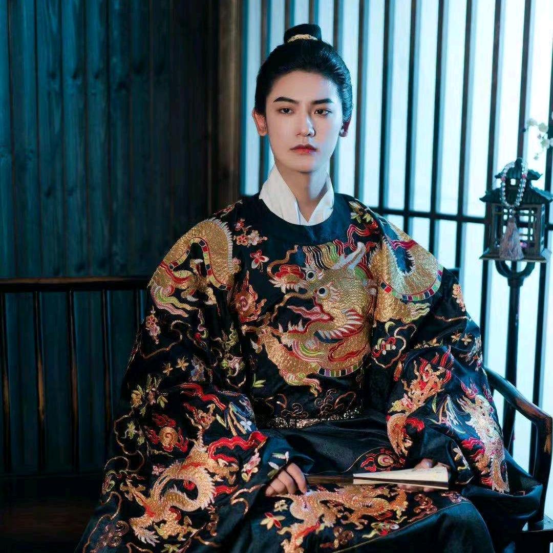 何事秋风悲画扇-大明