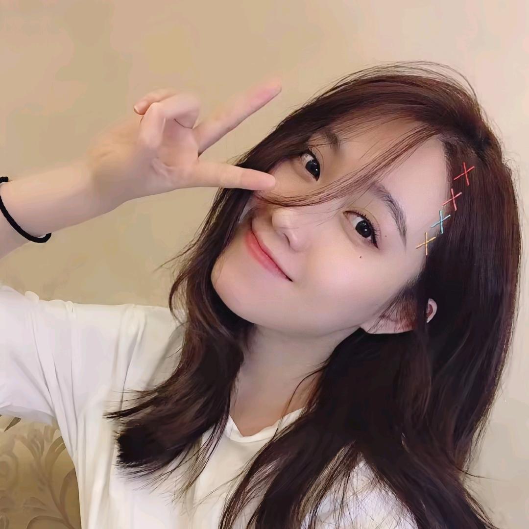 大李DaIi(轻奢穿搭)