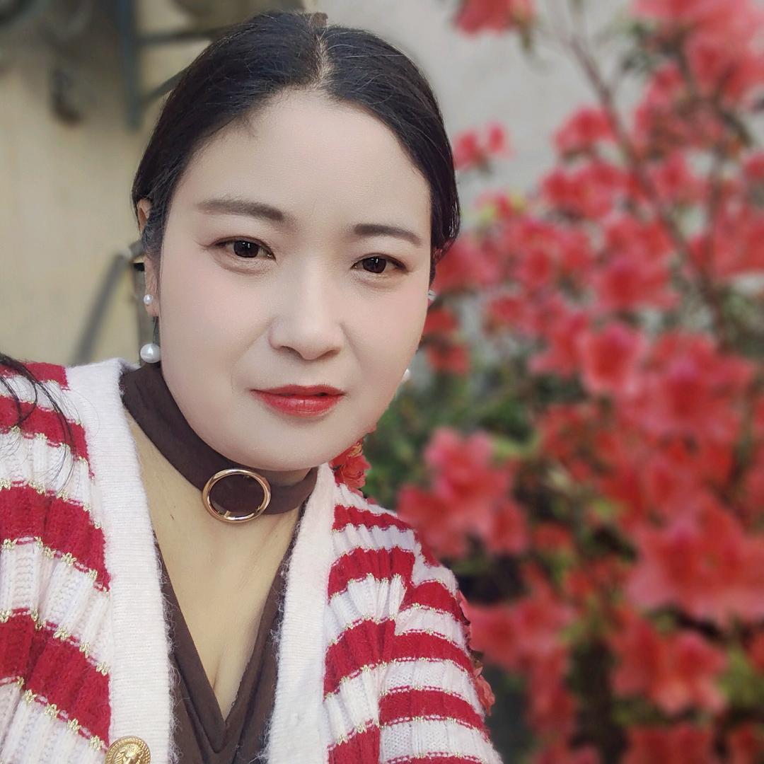 小红爱唱歌